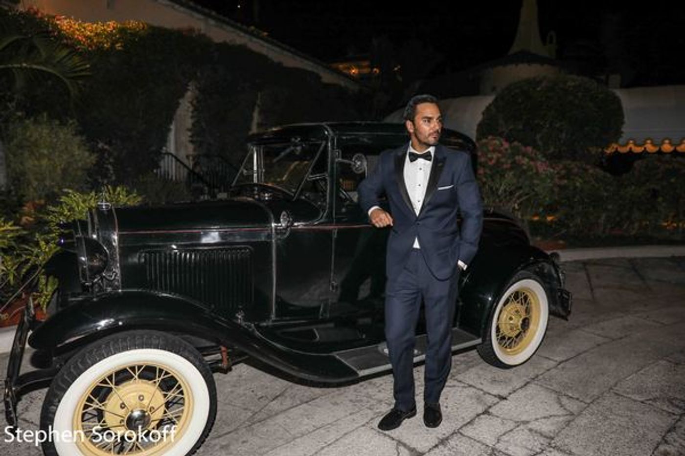 Photo Coverage: Gladys Knight performs at LIFE's 'Lady in Red Gala'  Image