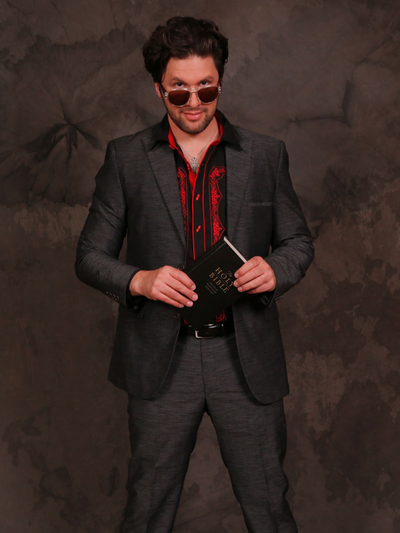 Review: Showtunes' LEAP OF FAITH Spotlights Good Voices in a Not So Good Show  Image