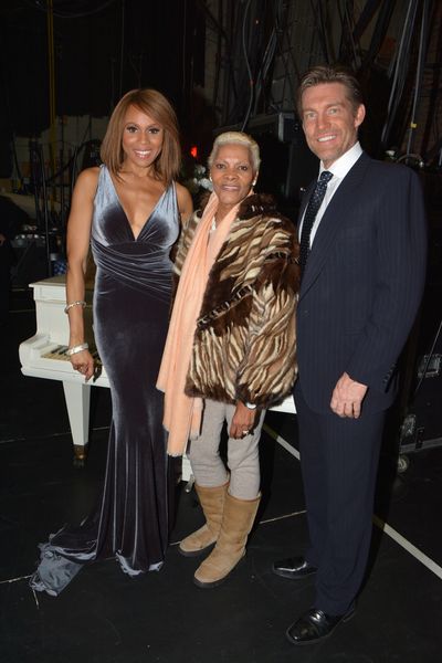 Deborah Cox,  Dionne Warwick and Judson Mills Photo