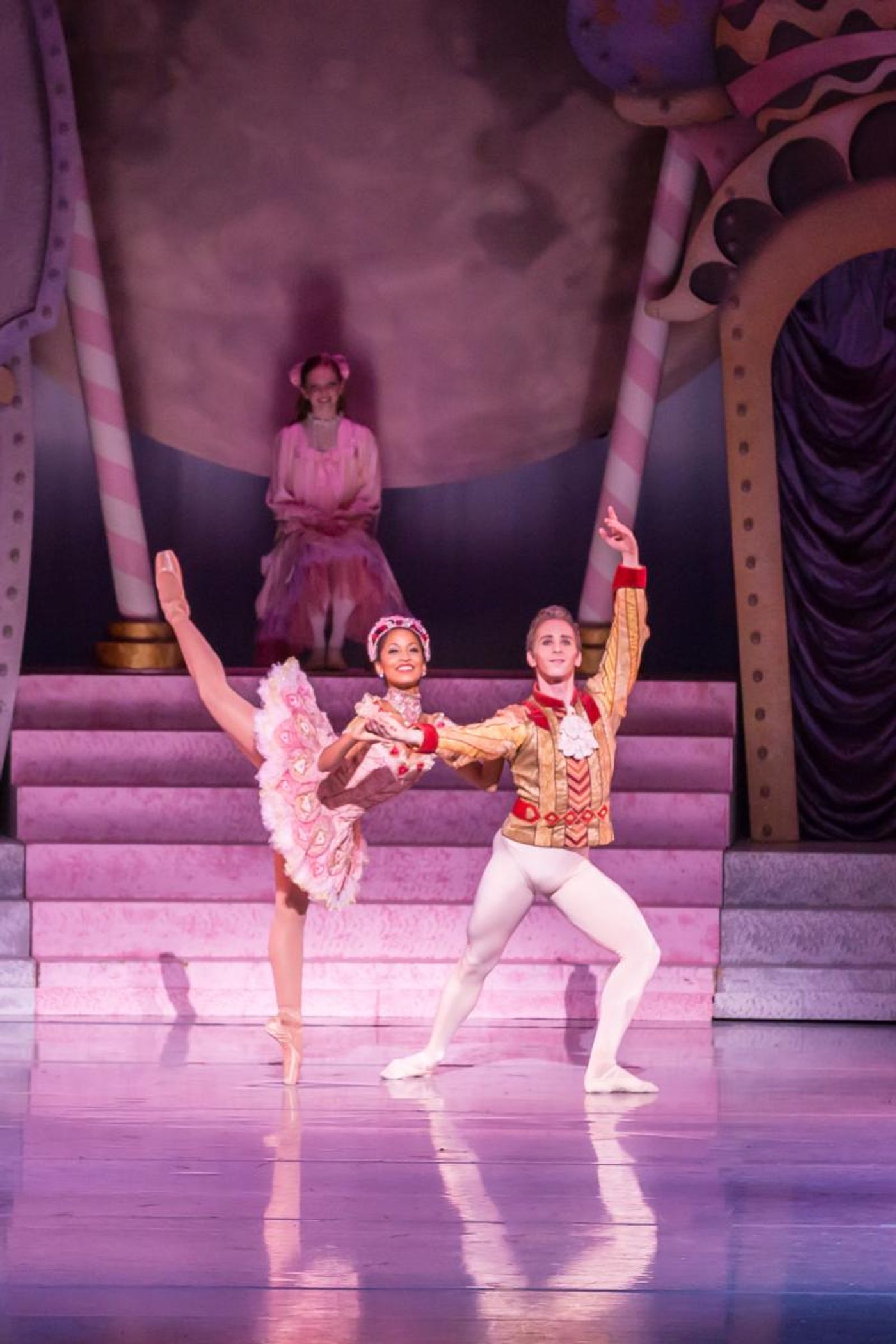Review: Nashville Ballet's Colorful and Resplendent NASHVILLE'S NUTCRACKER  Image