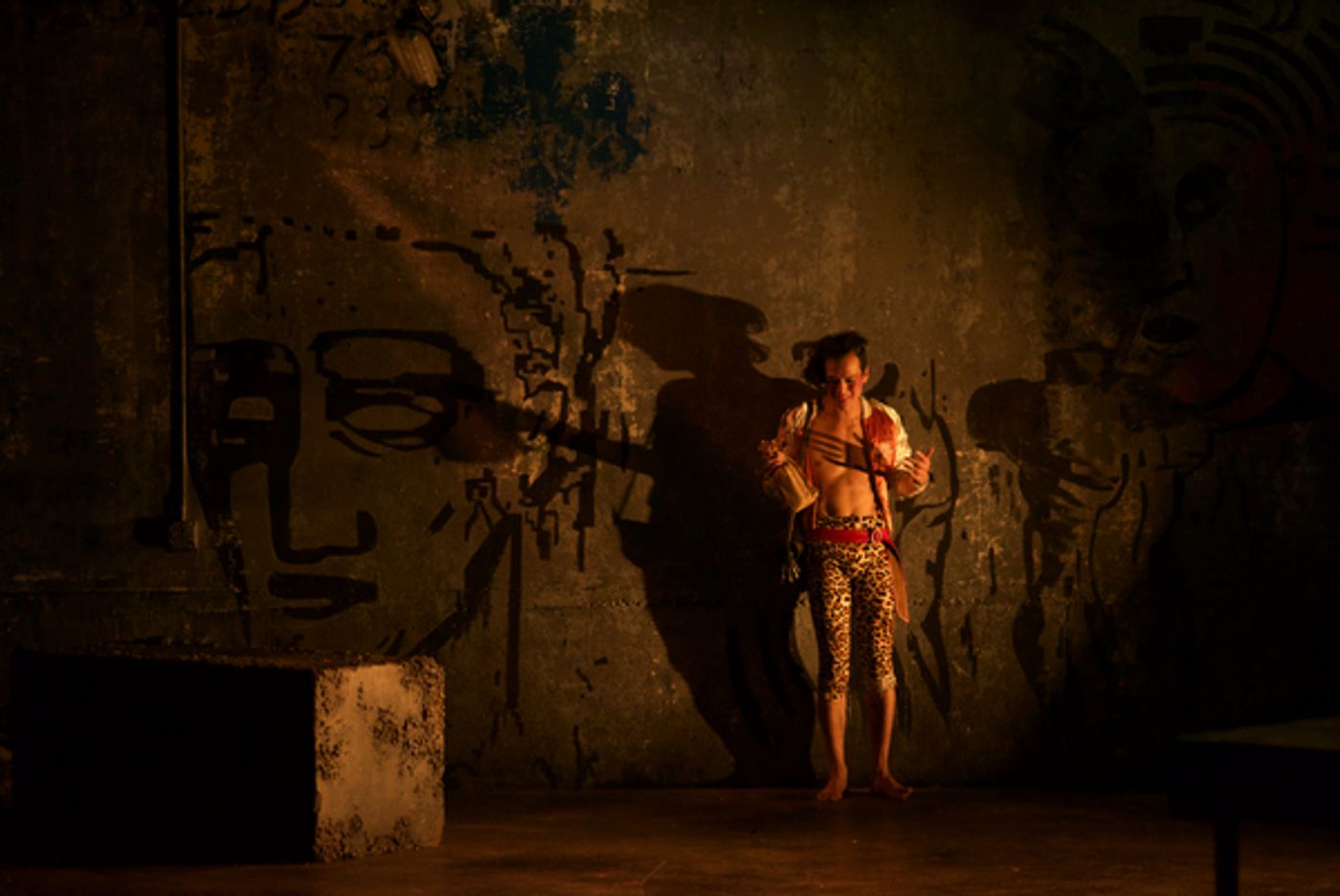 Photo Flash: First Look at Vertigo Theater Company's STREET CHILDREN at New Ohio Theatre  Image