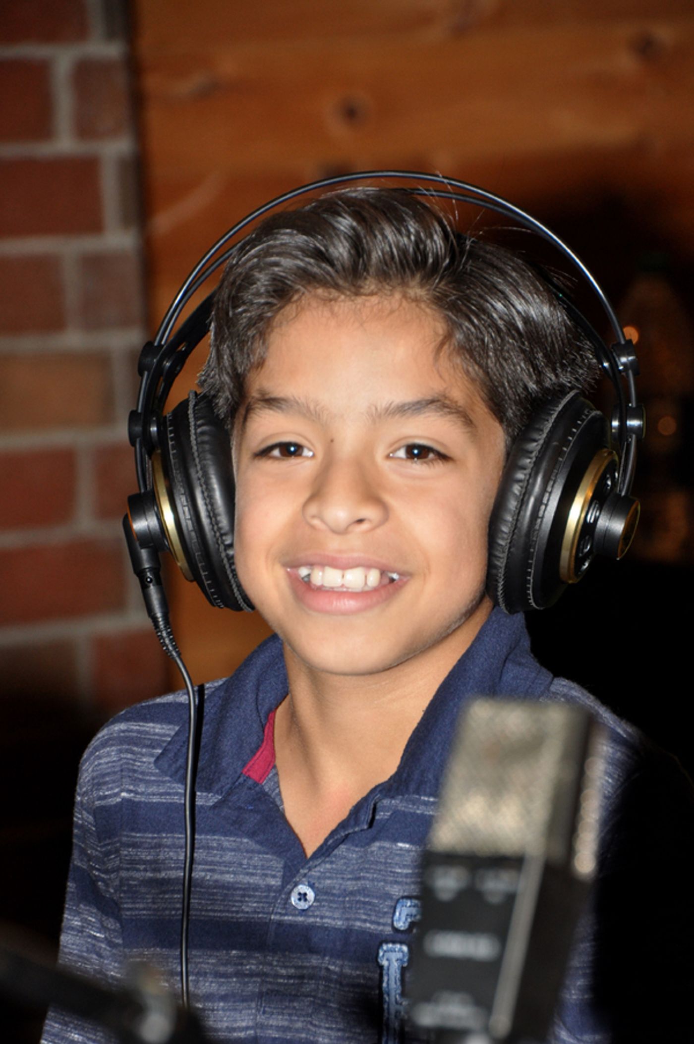 Exclusive Photo Coverage: ON YOUR FEET Sings a Gloria Estefan Classic for Carols For A Cure  Image