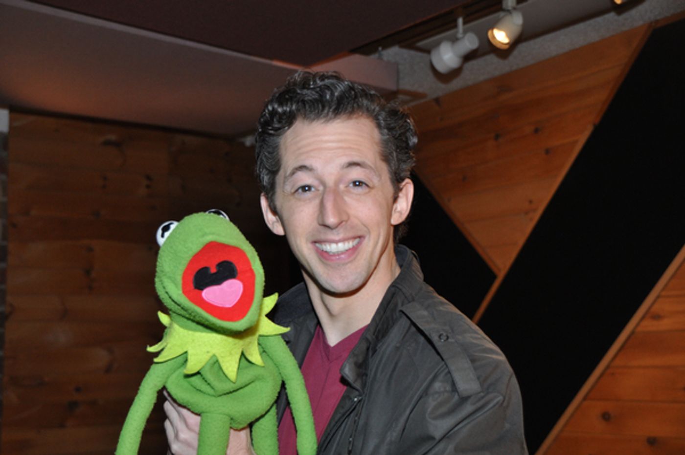 Exclusive Photo Coverage: SOMETHING ROTTEN Gets Help from a Friend for Carols For A Cure  Image
