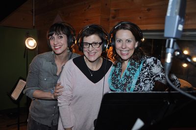 Elizabeth Earley, Joby Horrington ad Tari Kelly Photo