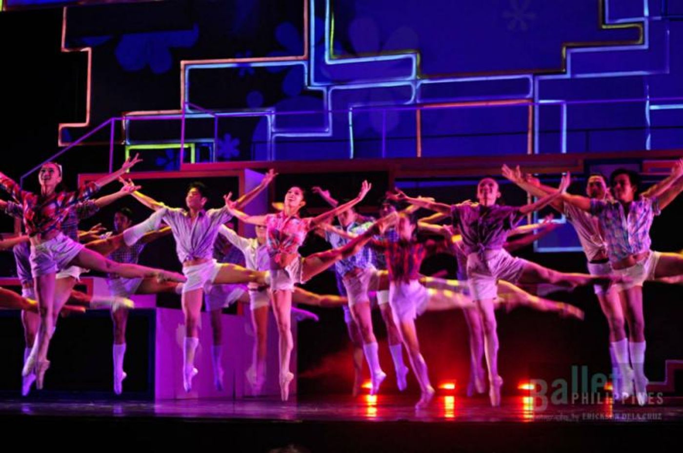 Review: Ballet Meets '70s Disco Pop  Image
