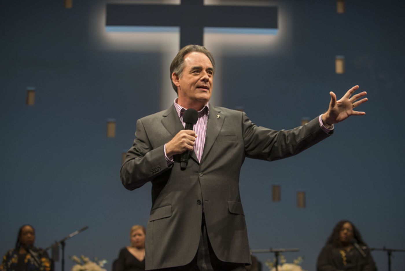 Photo Flash: First Look at Tom Irwin and More in THE CHRISTIANS at Steppenwolf Theatre Company Photo Flash: First Look at Tom Irwin and More in THE CHRISTIANS at Steppenwolf Theatre Company Image