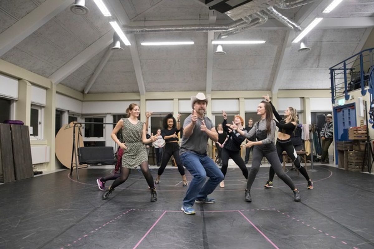 Nicolas Colicos and Ensemble at 