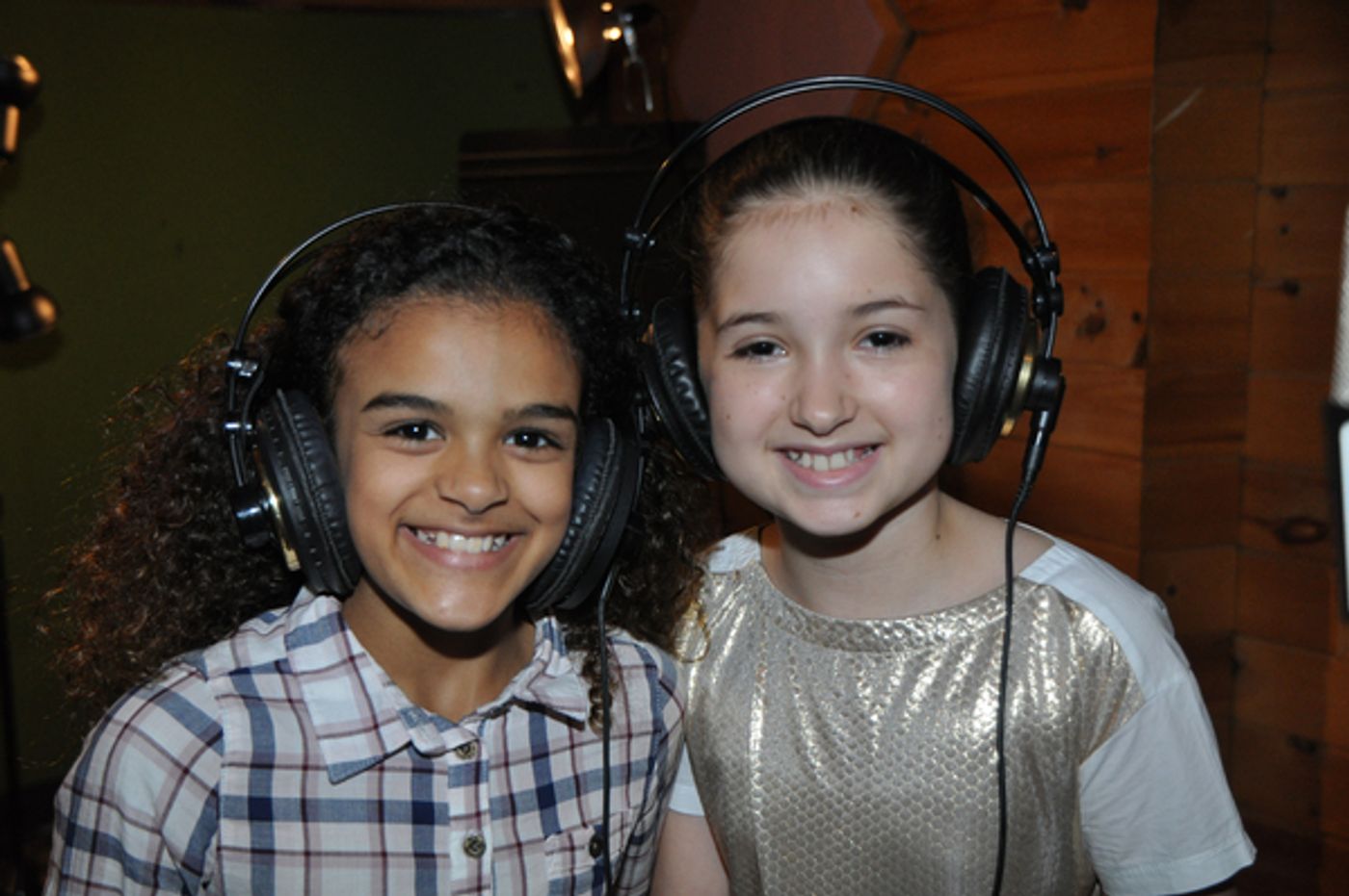 Exclusive Photo Coverage: SCHOOL OF ROCK Spreads Holiday Spirit for Carols For A Cure  Image