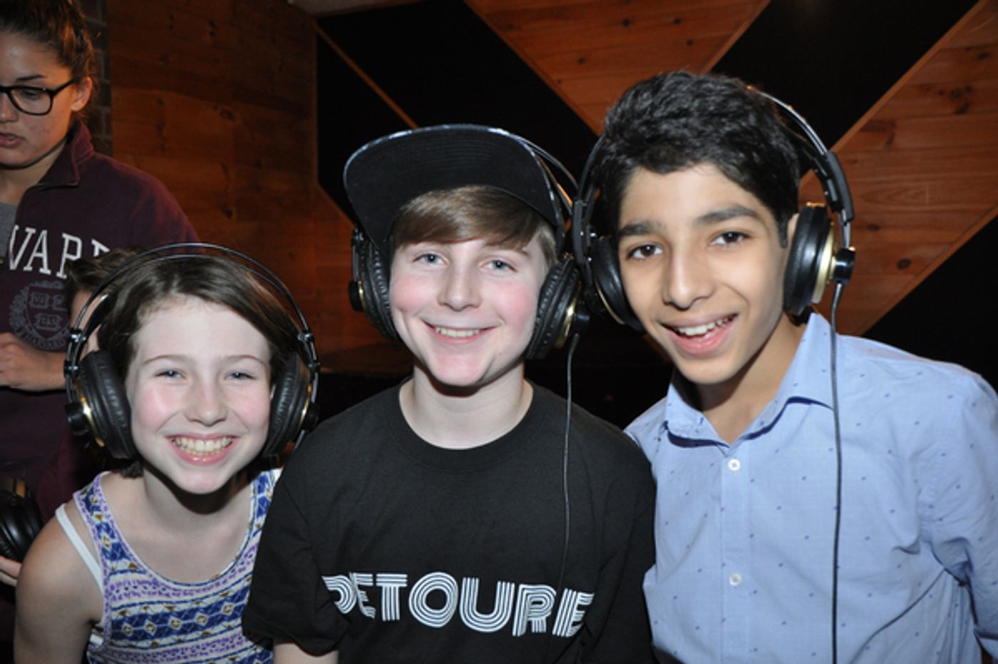 Exclusive Photo Coverage: SCHOOL OF ROCK Spreads Holiday Spirit for Carols For A Cure  Image