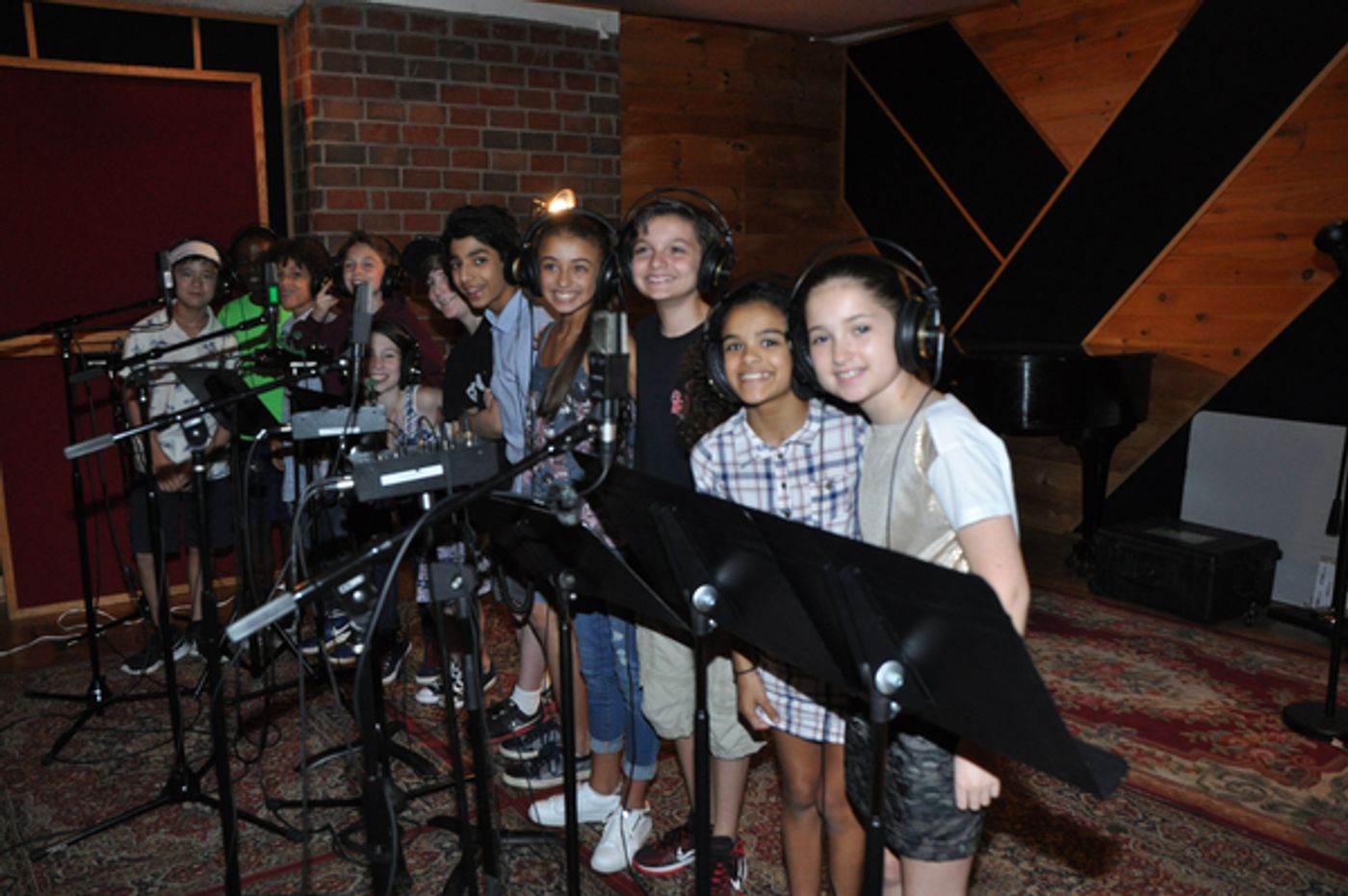 Exclusive Photo Coverage: SCHOOL OF ROCK Spreads Holiday Spirit for Carols For A Cure  Image