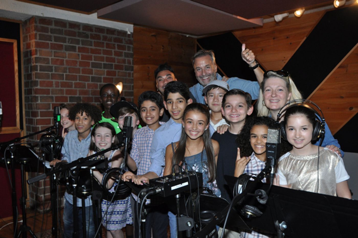 Exclusive Photo Coverage: SCHOOL OF ROCK Spreads Holiday Spirit for Carols For A Cure  Image