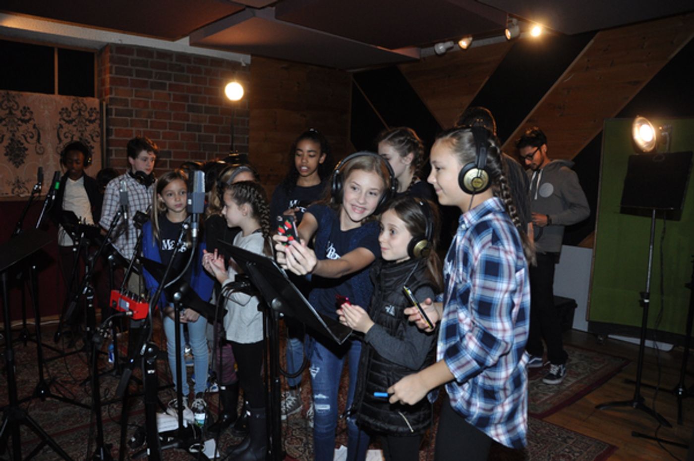 Exclusive Photo Coverage: The Kids of MATILDA Ring in the New Year for Carols For A Cure  Image