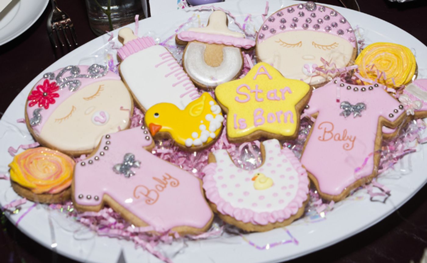 Photo Flash: Dear Friends Celebrate Laura Benanti's Baby Shower at Feinstein's/54 Below  Image