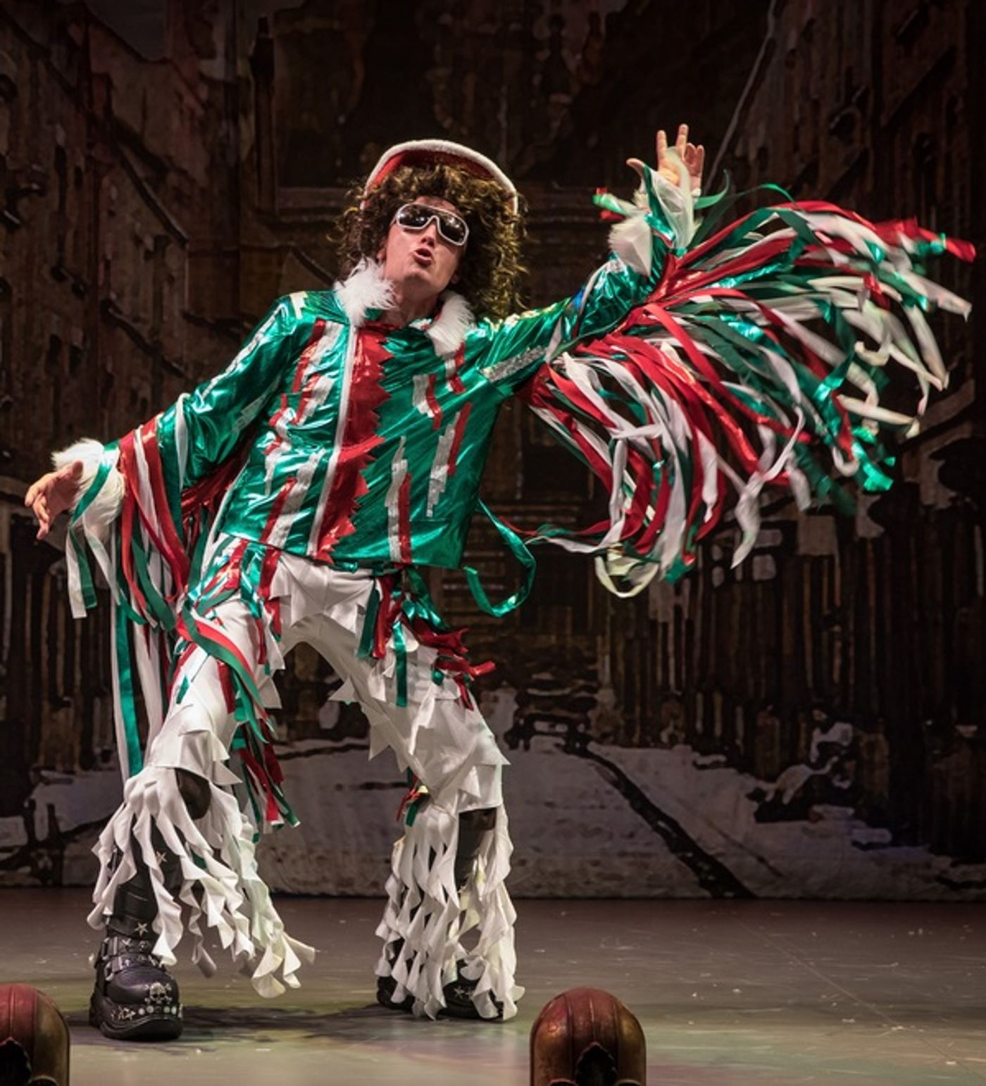 Photo Flash: The Second City's Presents TWIST YOUR DICKENS  Image