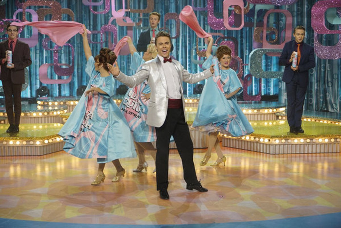 Photo Flash: Additional Images from Tonight's HAIRSPRAY LIVE! on NBC Photo Flash: Additional Images from Tonight's HAIRSPRAY LIVE! on NBC Image