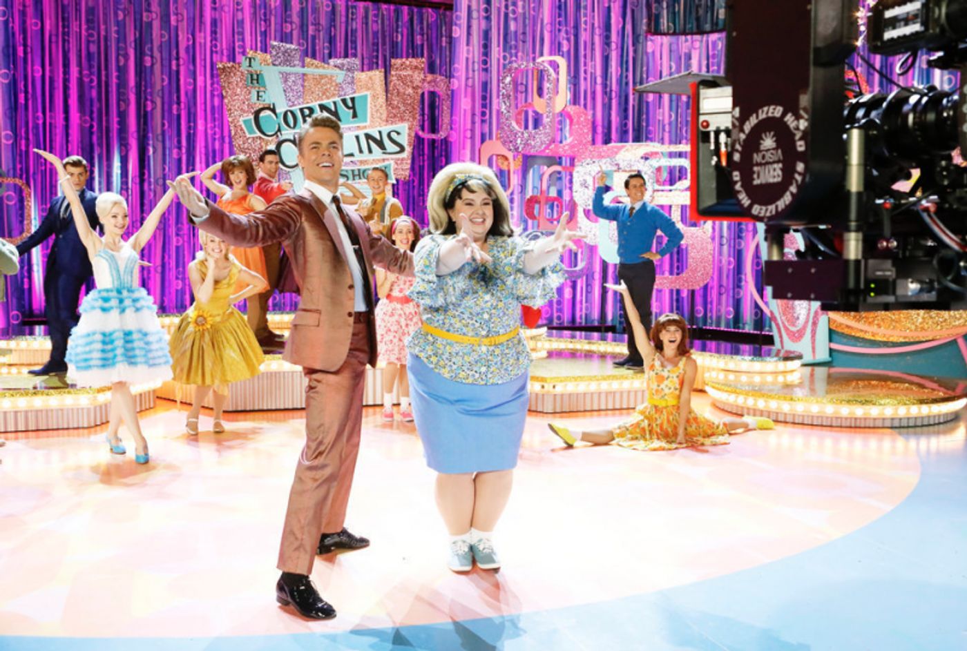 NBC's HAIRSPRAY LIVE! Early Ratings: Down from 'The Wiz'; Matches 'Peter Pan Live'  Image