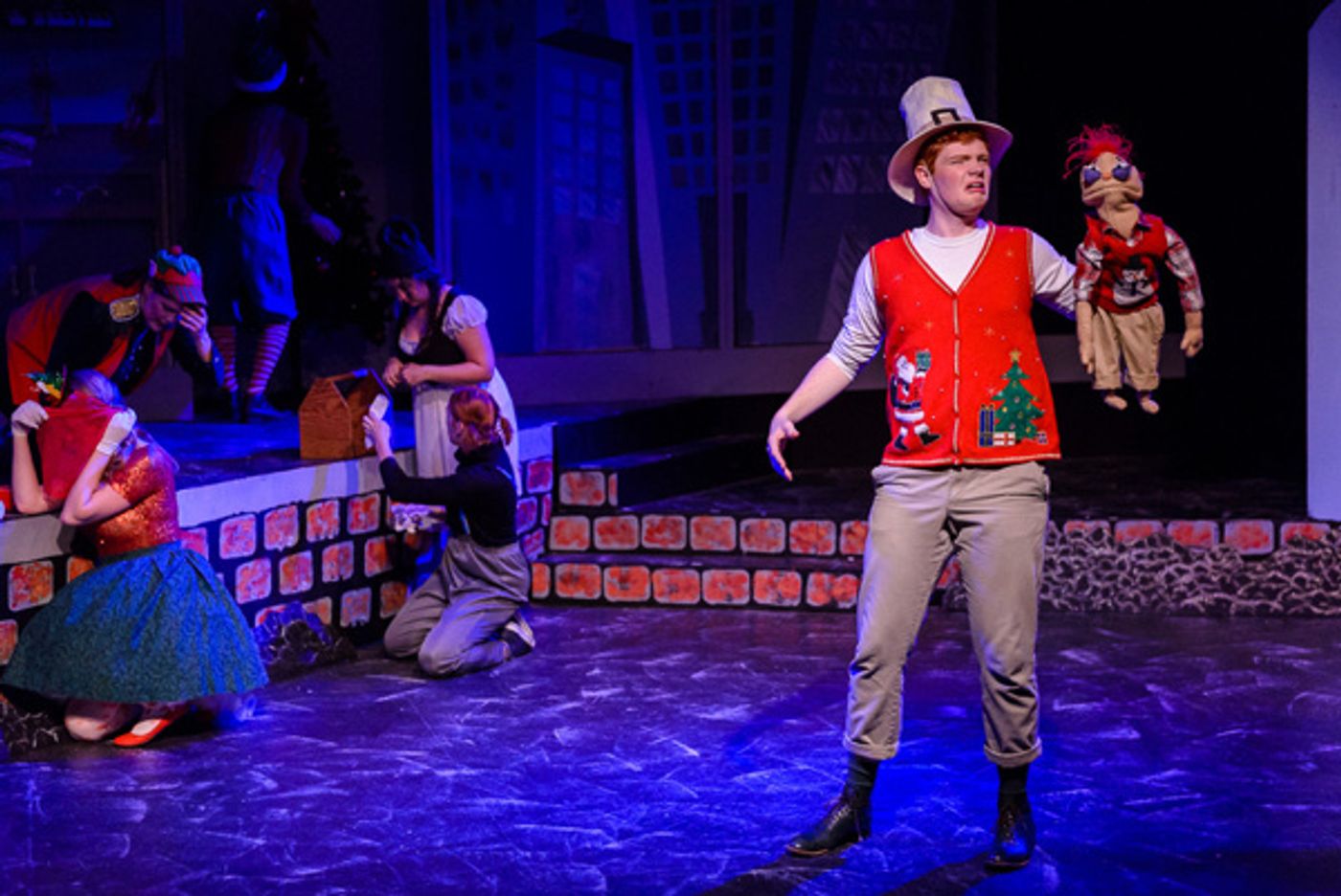Photo Flash: First Look at Harry Connick, Jr.'s THE HAPPY ELF, Opening Tomorrow at Red Branch Theatre Company Photo Flash: First Look at Harry Connick, Jr.'s THE HAPPY ELF, Opening Tomorrow at Red Branch Theatre Company Image