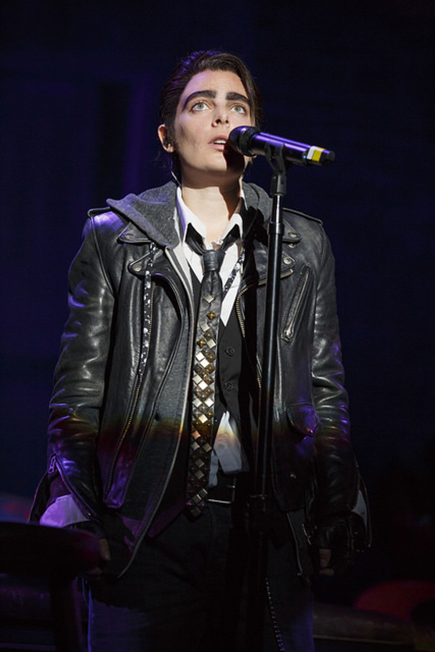 Review: HEDWIG AND THE ANGRY INCH at the Buell Theatre  Image