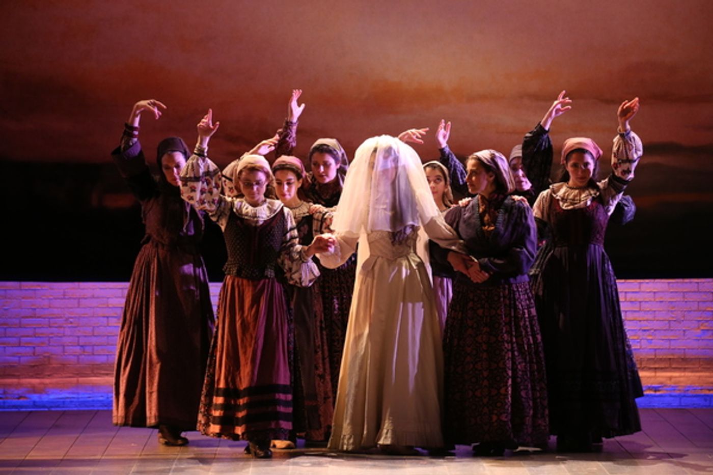Photo Flash: First Look at Judy Kuhn as 'Golde' in FIDDLER ON THE ROOF  Image