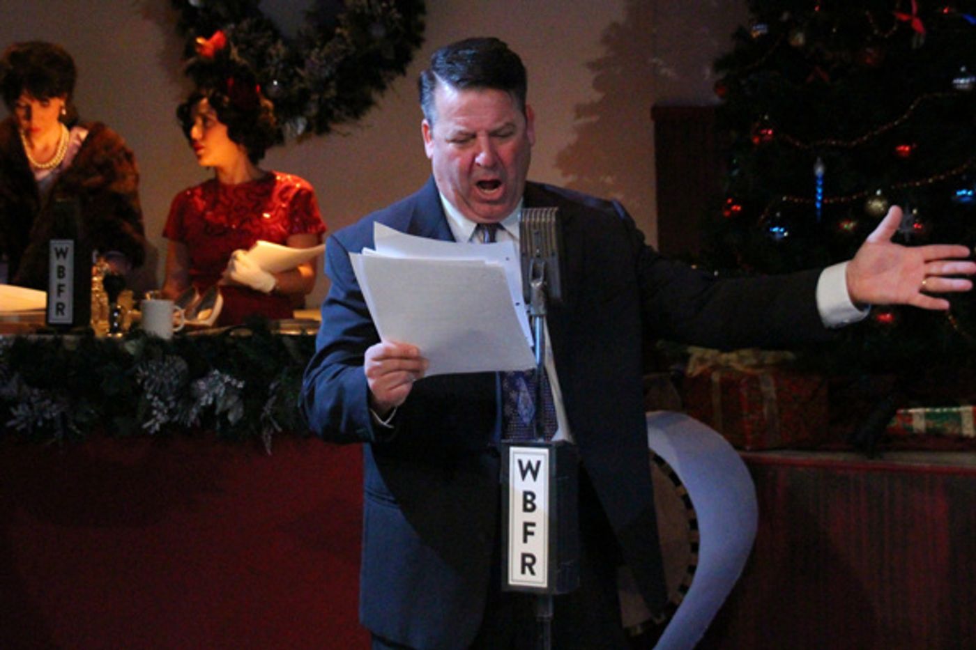 Photo Flash: First Look at MTC MainStage's IT'S A WONDERFUL LIFE: A LIVE RADIO PLAY  Image