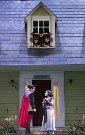 12/8/16 4:50:14 PM 
Lyric Opera of Chicago Presents

THE MAGIC FLUTE
(DIE ZAUBERFLO?T Photo