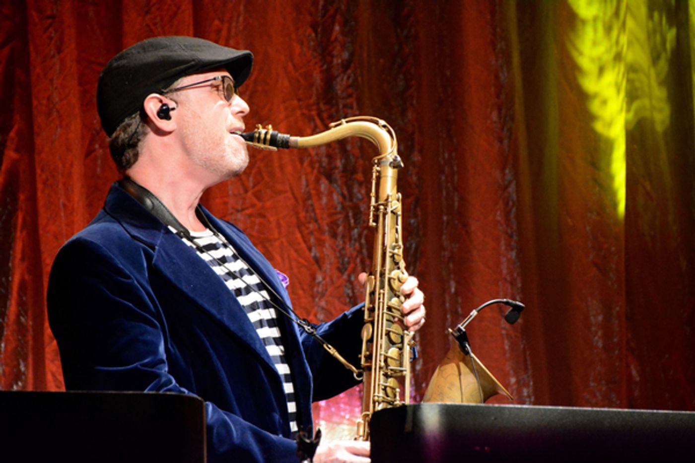 Photo Coverage: THE MAVERICKS Sleigh Bells Ring Out!  Image