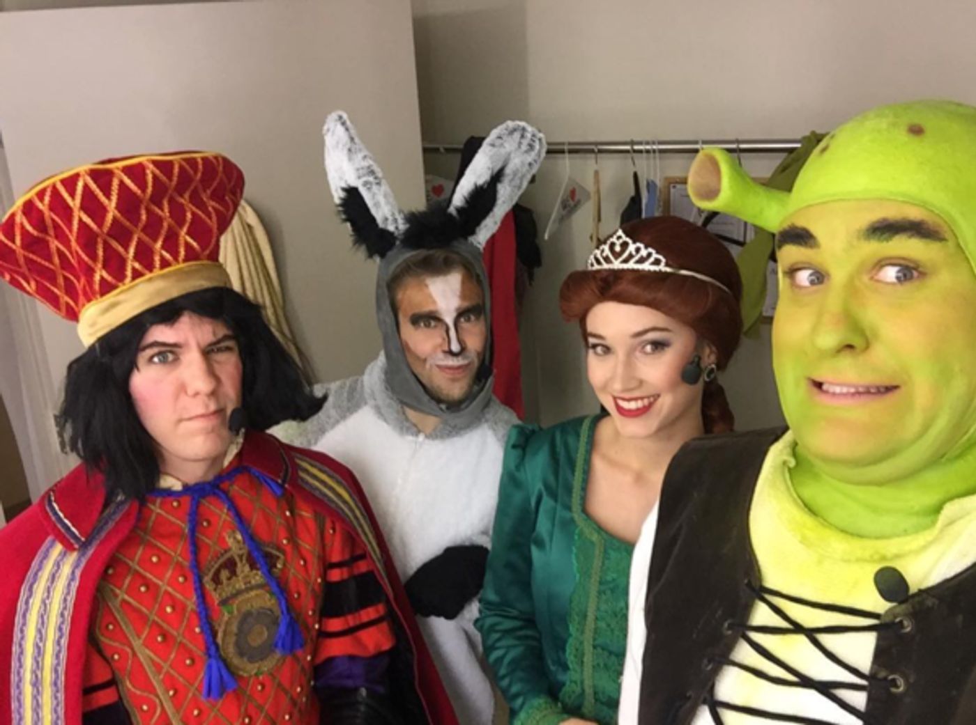 Photo Flash: A BRONX TALE Supports Arts Education, SWEET CHARITY Gets Festive, and More Saturday Intermission Pics! Photo Flash: A BRONX TALE Supports Arts Education, SWEET CHARITY Gets Festive, and More Saturday Intermission Pics! Image