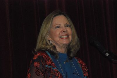 Lara Parker Photo