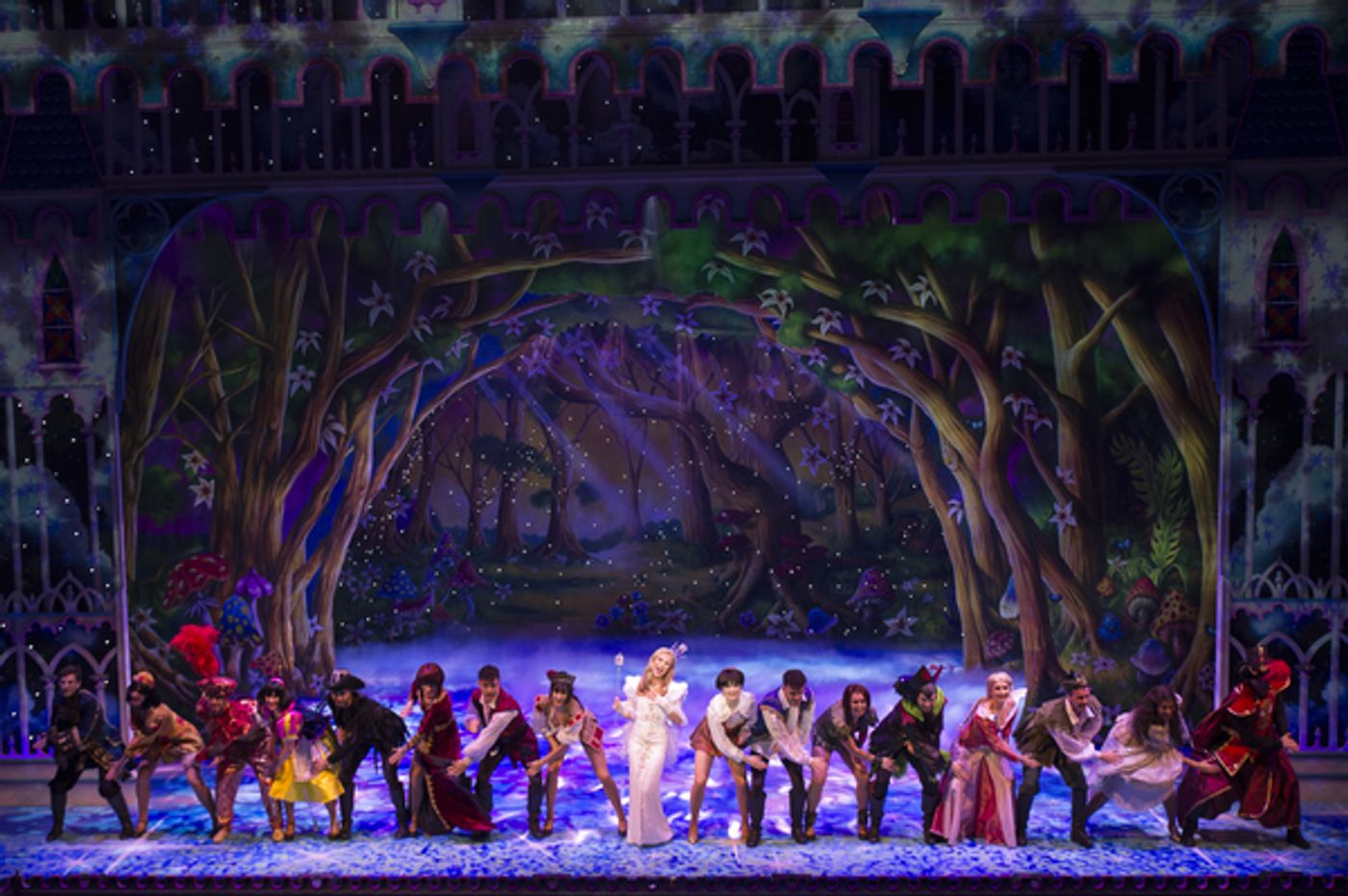 Photo Flash: Pantomime Returns to the London Palladium with CINDERELLA  Image