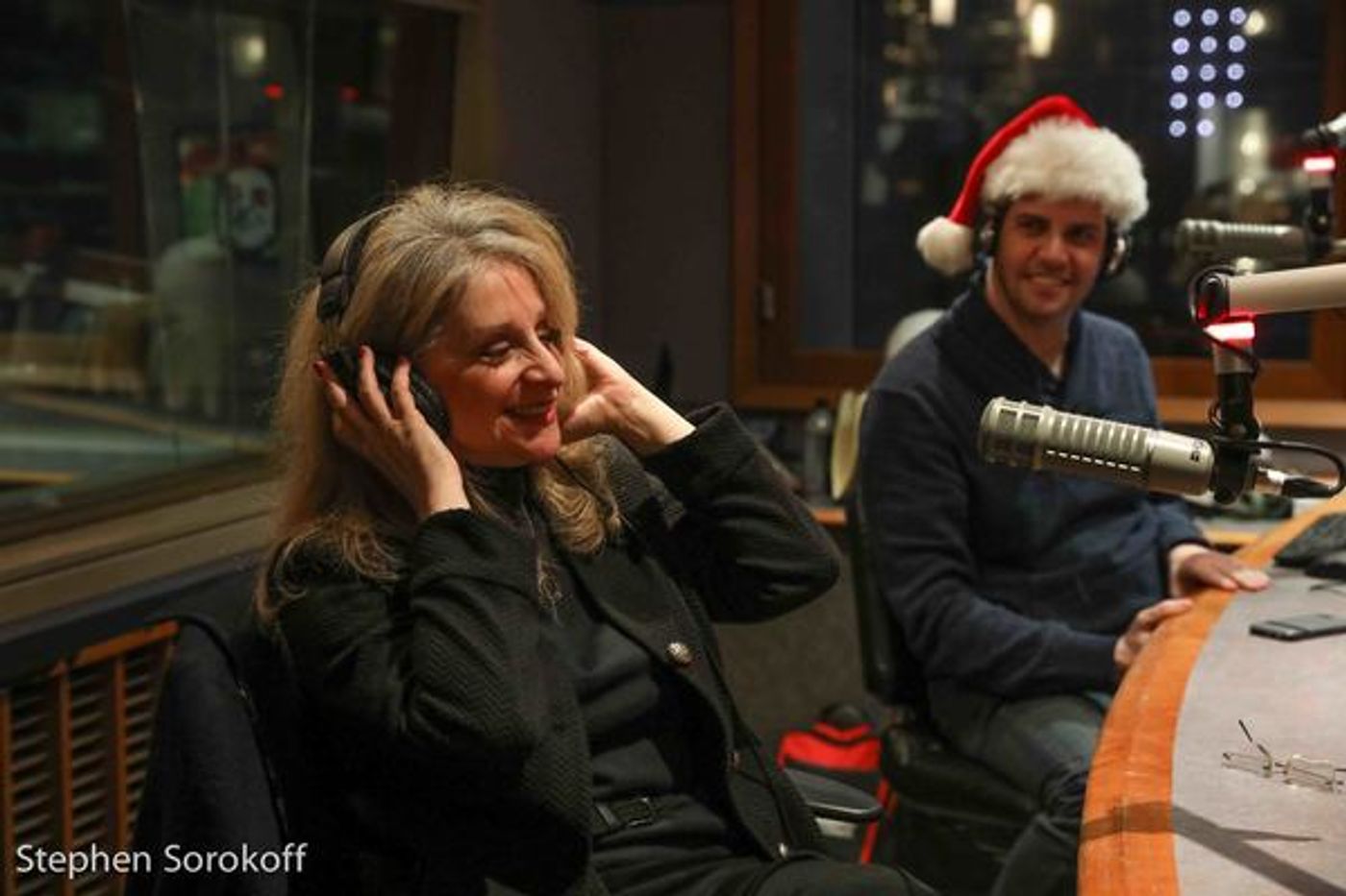 Photo Coverage: Danny Aiello & Julie Budd Visit 'The Late Joey Reynolds Show'  Image
