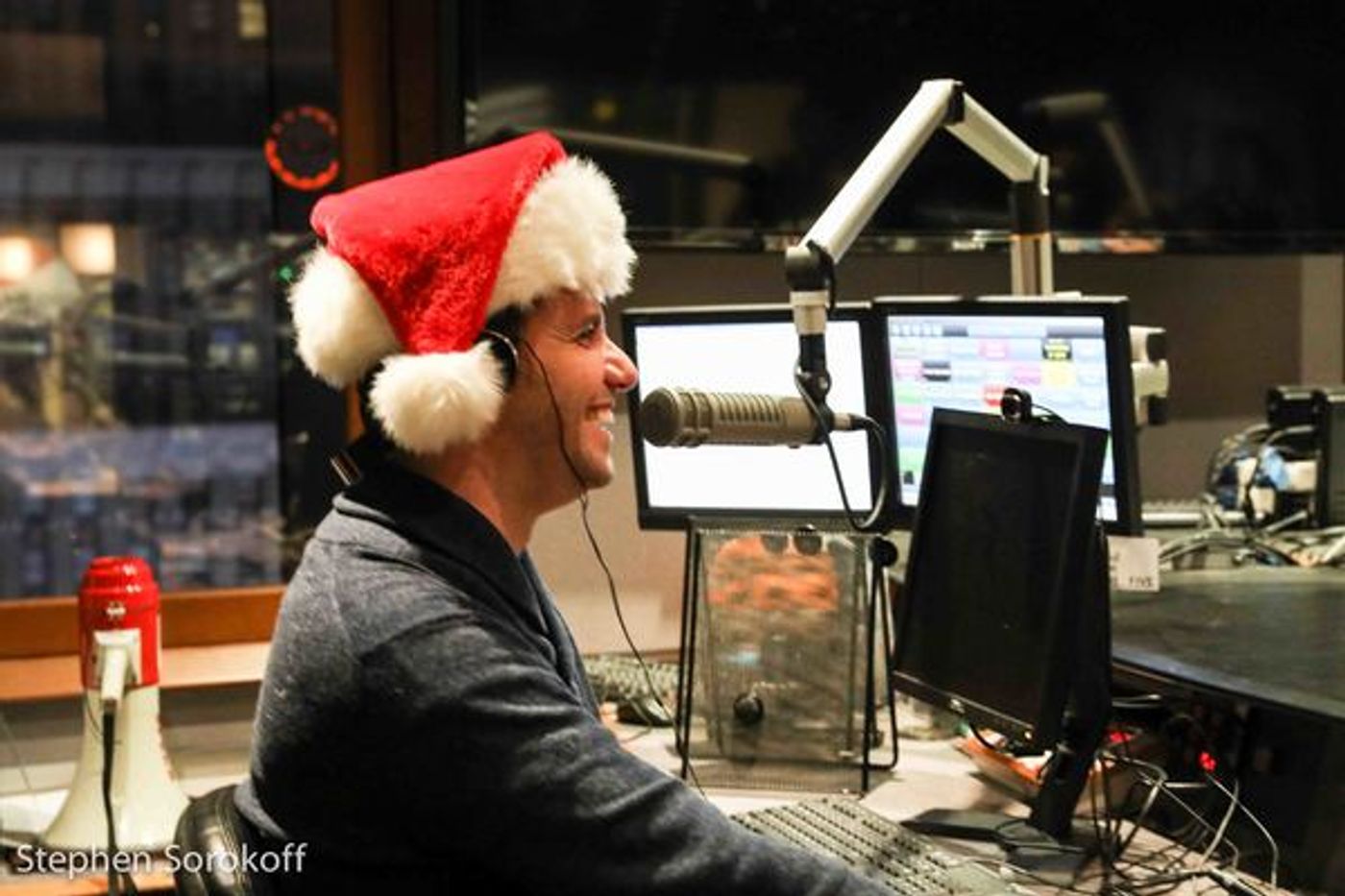 Photo Coverage: Danny Aiello & Julie Budd Visit 'The Late Joey Reynolds Show'  Image