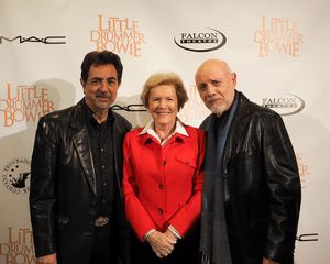 Joe Mantegna, Barbara Marshall, and Hector Elizondo Photo