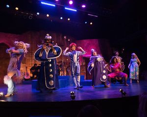 Katie Kitani, Niles Rivers, Joseph Leo Bwarie, Cloie Wyatt Taylor, Rick Batalla, and Katie DeShan @ BroadwayWorld Katie Kitani, Niles Rivers, Joseph Leo Bwarie, Cloie Wyatt Taylor, Rick Batalla, and Photo