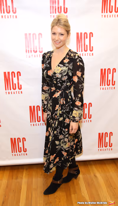 Ari Graynor Photo