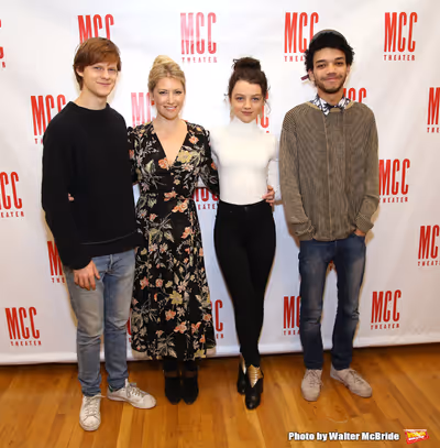 Lucas Hedges, Ari Graynor, Stefania Owen and Justice Smith  Photo