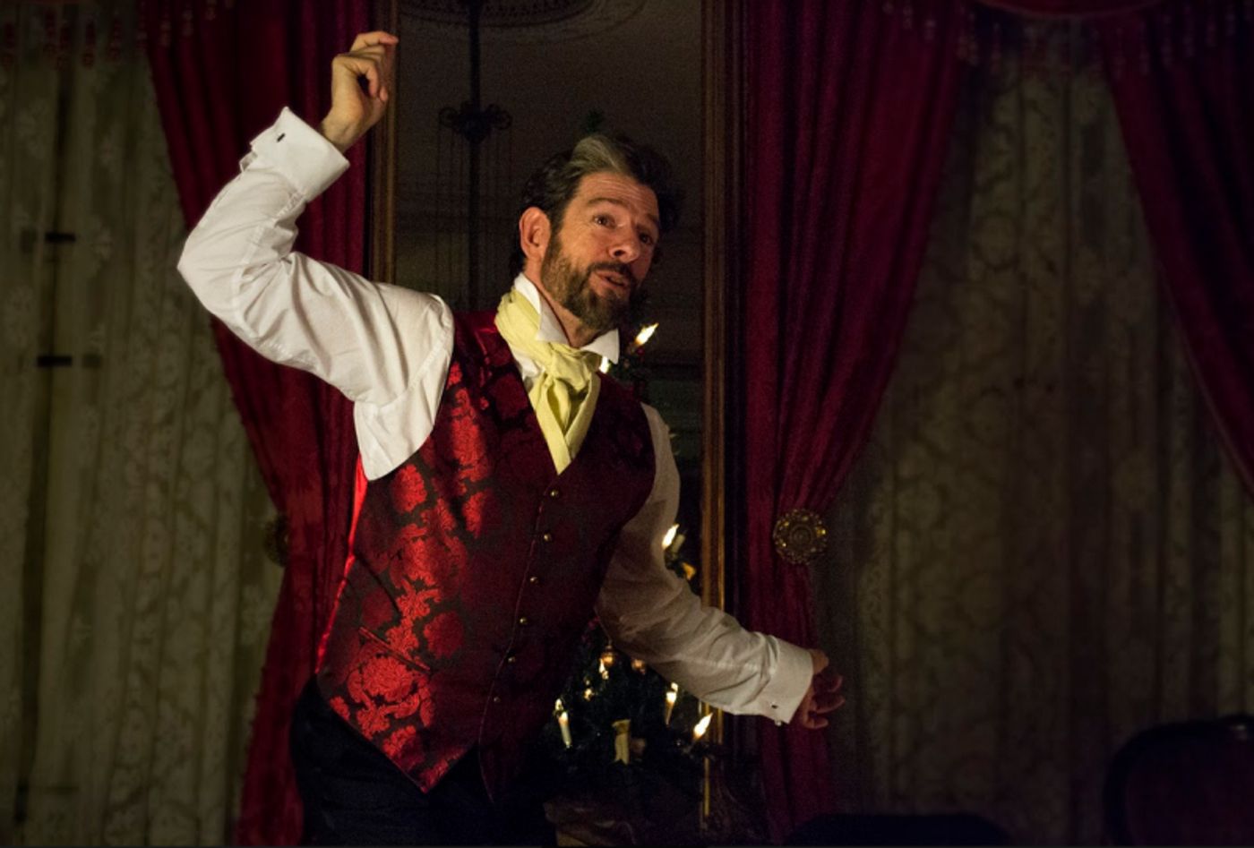 Review: John Kevin Jones Delightfully Re-creates Charles Dickens' Readings of A CHRISTMAS CAROL Review: John Kevin Jones Delightfully Re-creates Charles Dickens' Readings of A CHRISTMAS CAROL Image