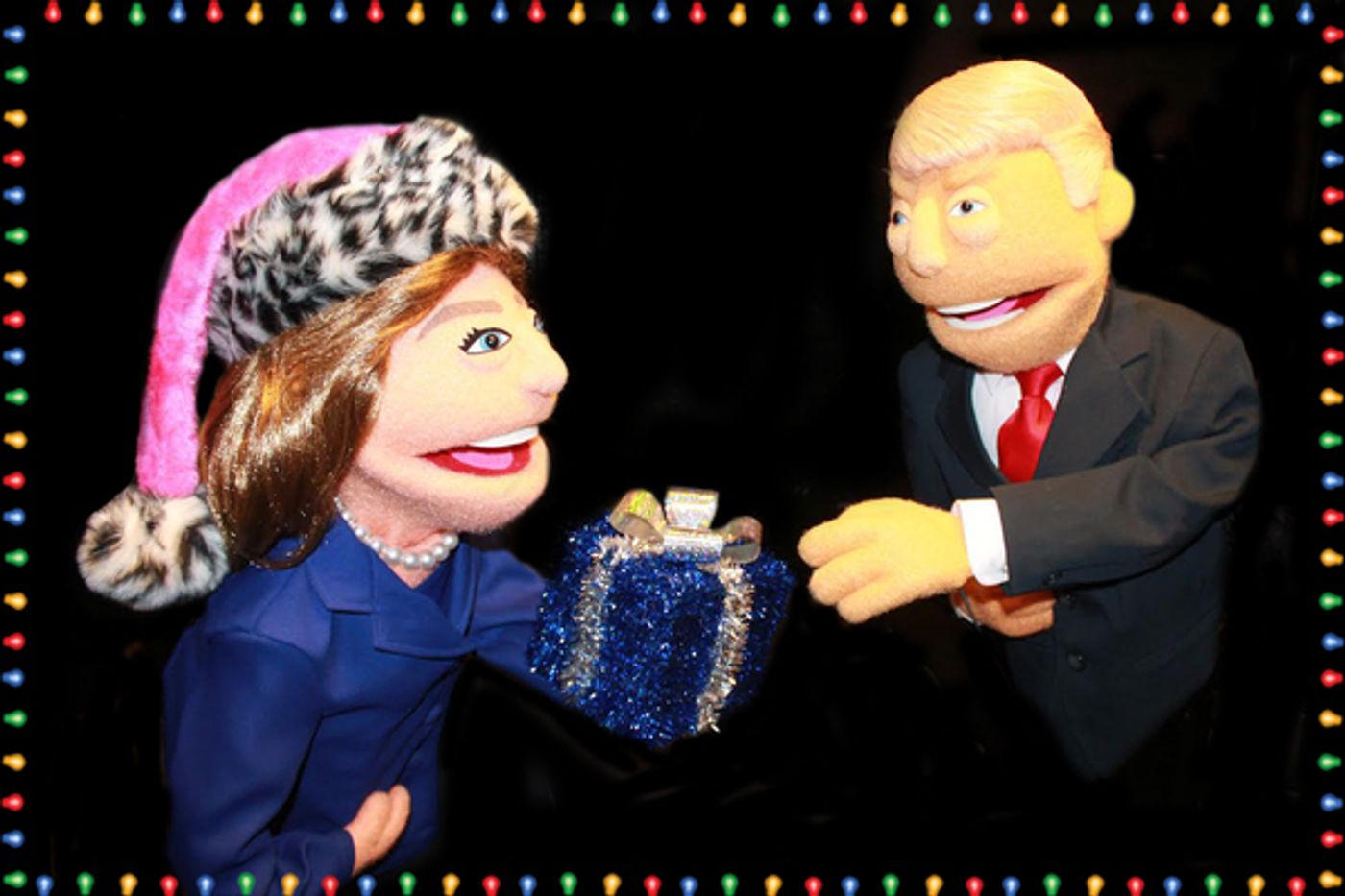 Photo Flash: AVENUE Q Decks the Halls with Holiday Portraits, Sets Holiday Schedule  Image