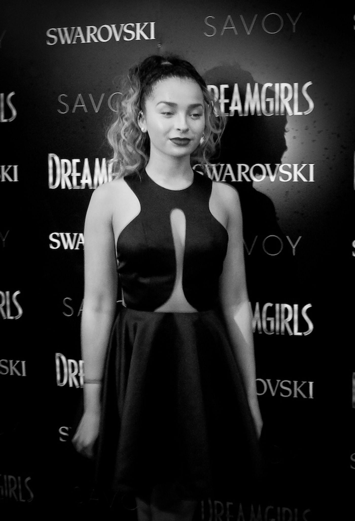 Photo Flash: Chris Colfer & More At DREAMGIRLS London Opening  Image