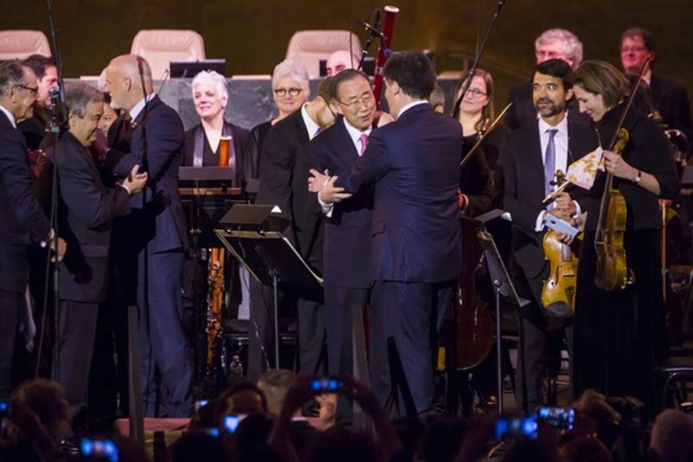 Photo Flash: Alan Gilbert and the New York Philharmonic Perform at United Nations  Image