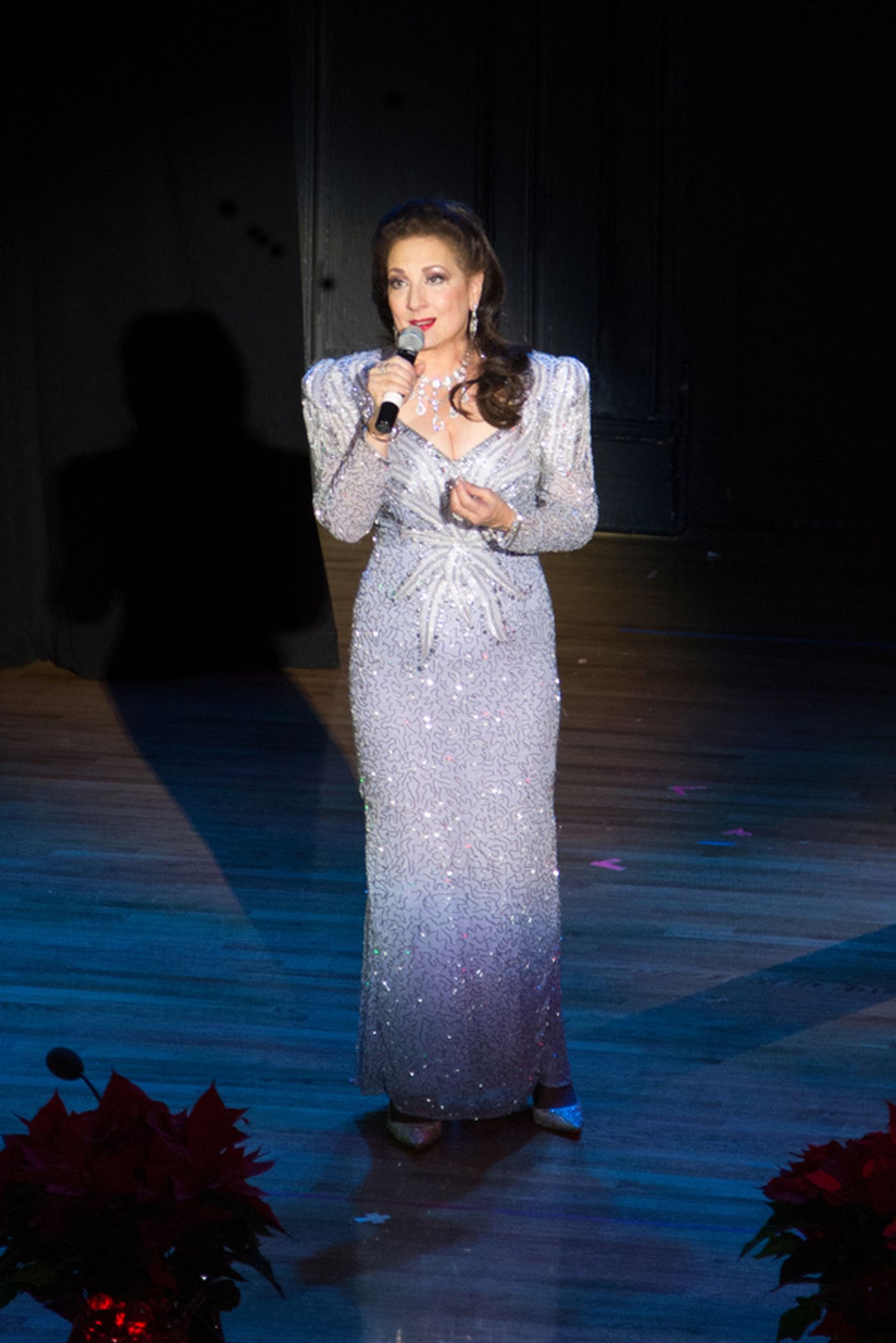 Photo Flash: Cristina Fontanelli Performs 13th Annual 'Christmas in Italy' at The Landmark Theater  Image