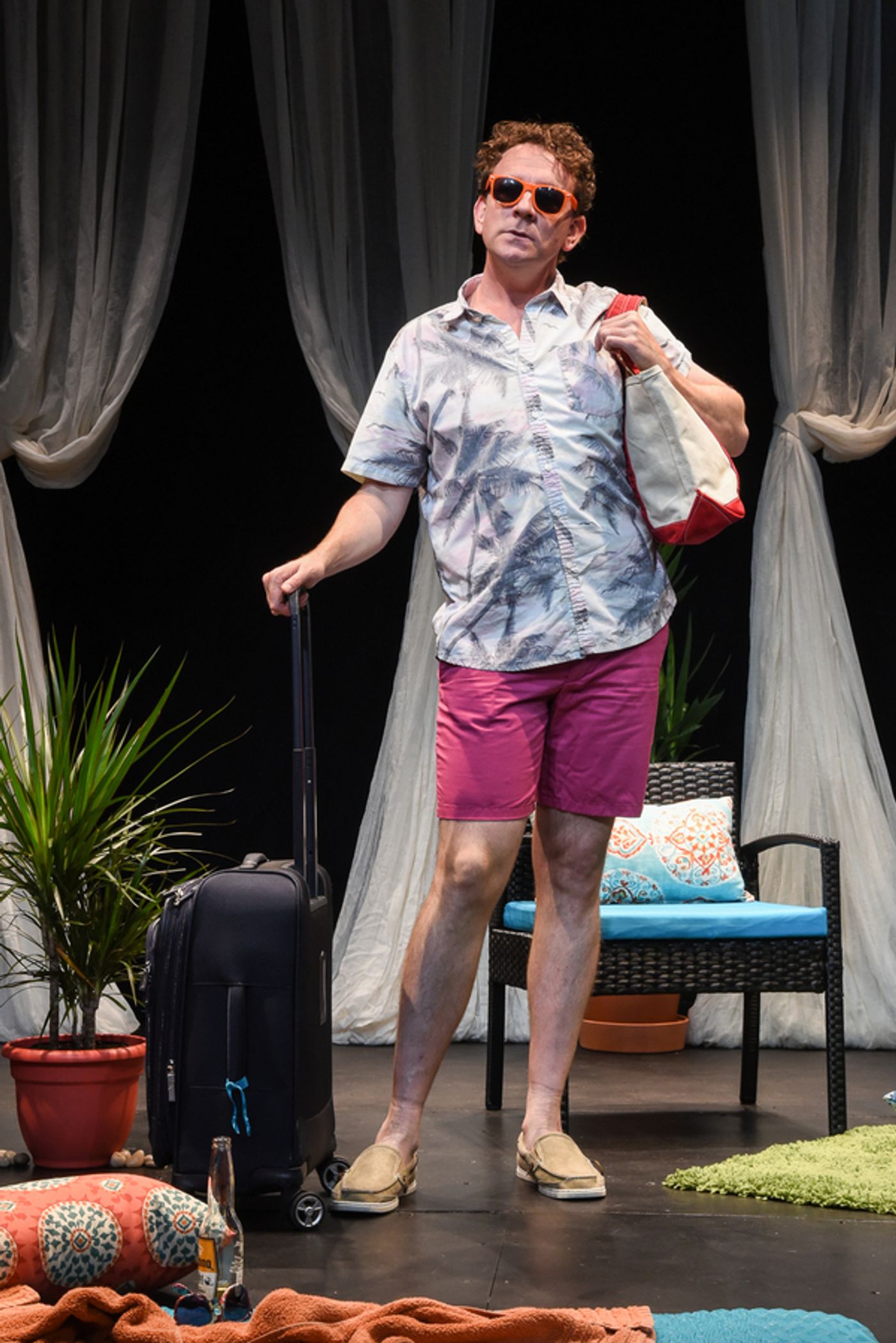 Photo Flash: Drew Droege Returns Off-Broadway in BRIGHT COLORS AND BOLD PATTERNS Tonight  Image