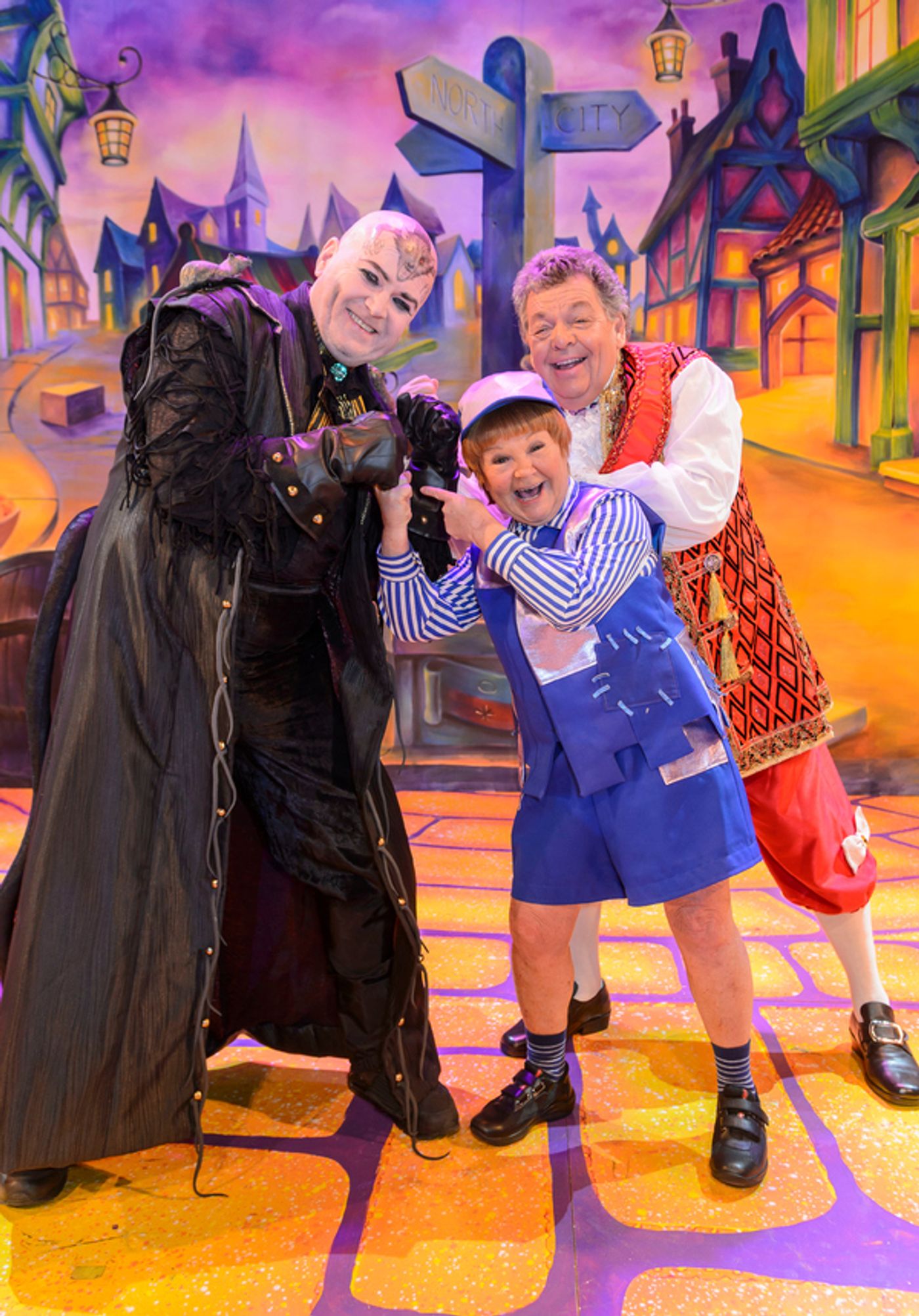 Photo Flash: DICK WHITTINGTON Stars Assemble for Birmingham's Biggest Panto, Opening Tonight  Image