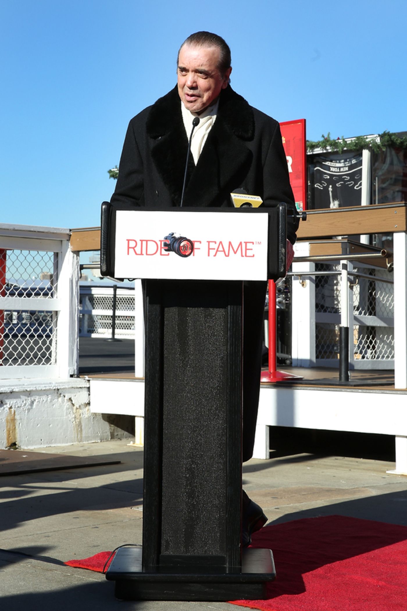 Photo Flash: A BRONX TALE's Chazz Palminteri Tells 'Bus' Tales as 50th Inductee into the Ride of Fame  Image