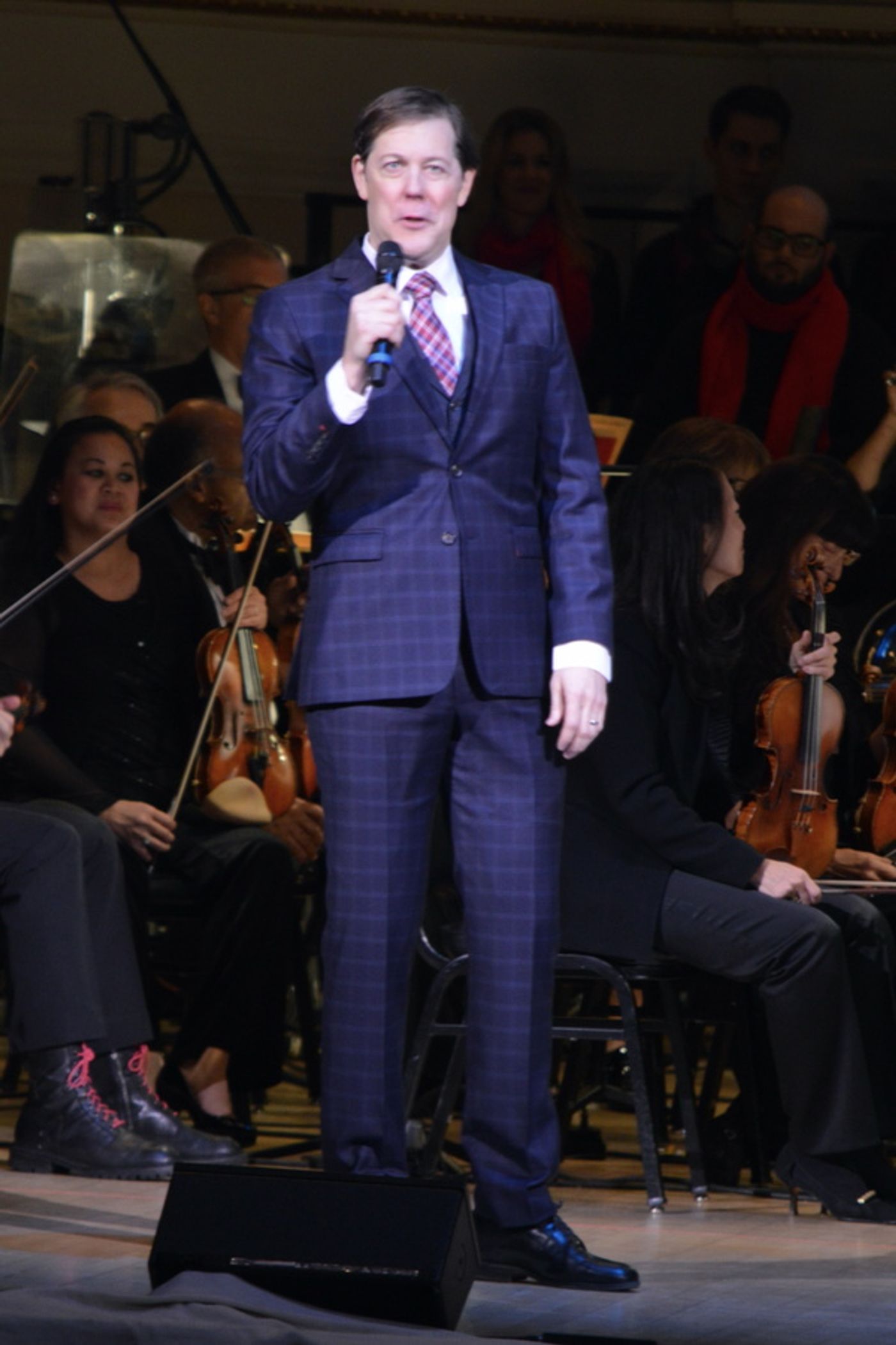 Photo Flash: John Bolton, Allison Blackwell and New York Theatre Ballet Join the New York Pops for Family Holiday Concert  Image