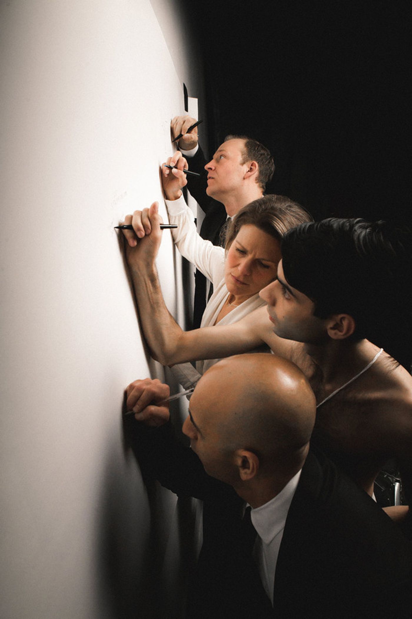 Photo Flash: Chicago Premiere of A DISAPPEARING NUMBER Photo Flash: Chicago Premiere of A DISAPPEARING NUMBER Image