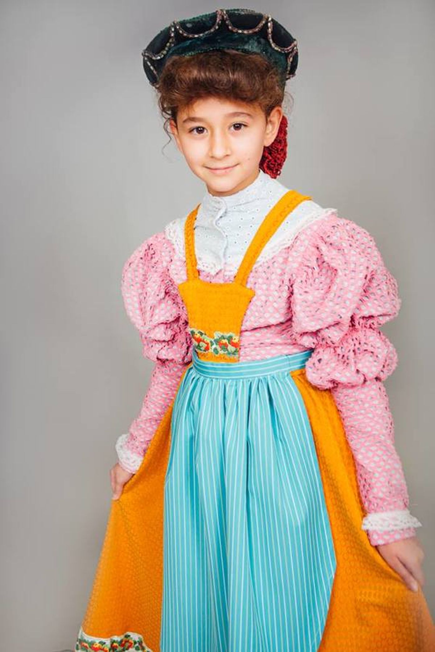 BWW Photo Flash: Students With Adults in INTO THE WOODS at TUTS - Emily Skinner, Nick Bailey and More!  Image