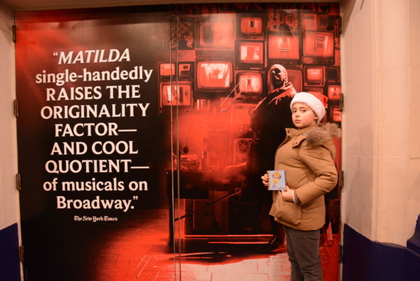 Photo Flash: Stars of YOU'RE A GOOD MAN, CHARLIE BROWN Spread Holiday Cheer Across the Great White Way Photo Flash: Stars of YOU'RE A GOOD MAN, CHARLIE BROWN Spread Holiday Cheer Across the Great White Way Image