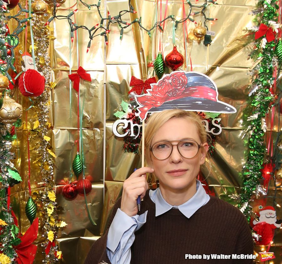 Photo Coverage: Lin-Manuel Miranda, Josh Groban, and Cate Blanchett Judge HAMILTON Door Decorating Competition 2016 Image