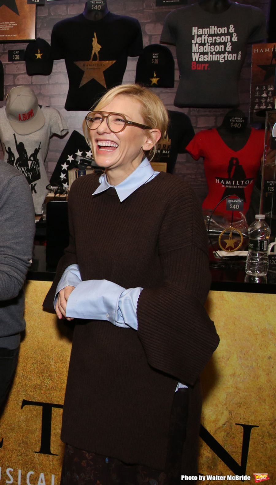 Photo Coverage: Lin-Manuel Miranda, Josh Groban, and Cate Blanchett Judge HAMILTON Door Decorating Competition 2016 Image