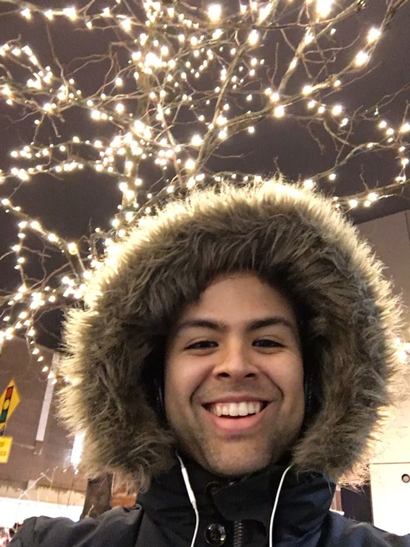 Photo Blog: A Day in the Life of Yando Lopez of Steppenwolf's THE CHRISTIANS Photo Blog: A Day in the Life of Yando Lopez of Steppenwolf's THE CHRISTIANS Image